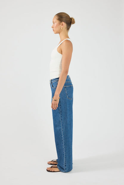 Perfect Stranger Luma Stretch Tank Top White