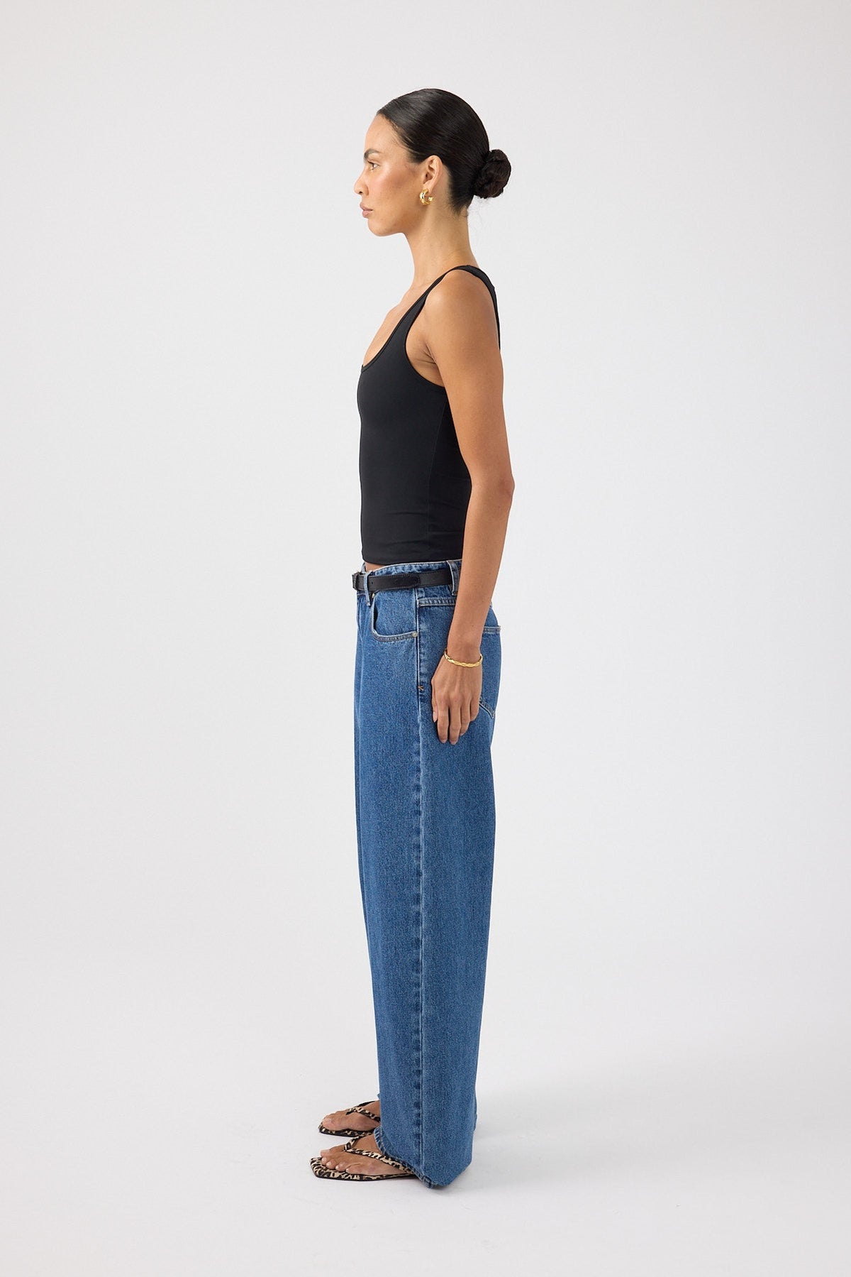 Perfect Stranger Luma Stretch Tank Top Black