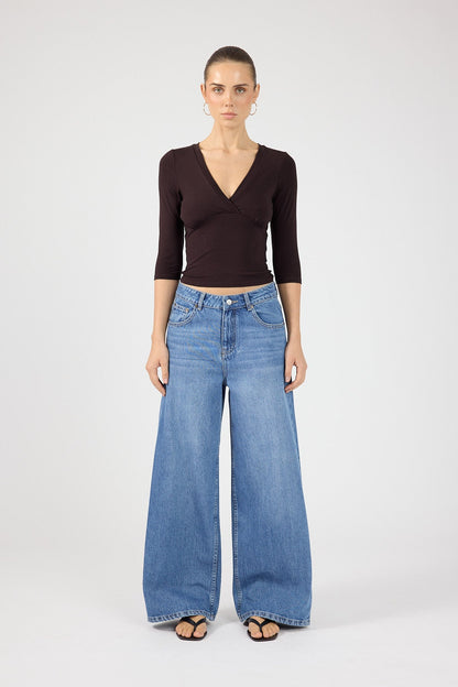 Perfect Stranger Mara V-Neck 3/4 Sleeve T-Shirt Dark Plum