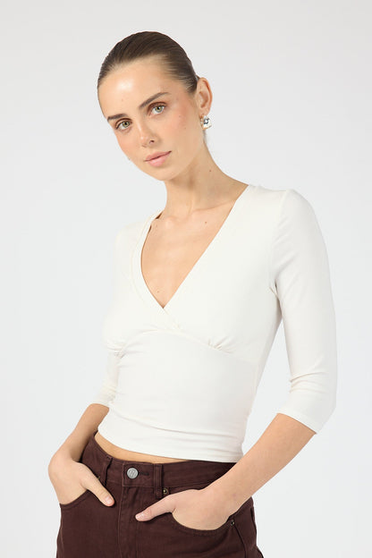 Perfect Stranger Mara V-Neck 3/4 Sleeve T-Shirt Off White