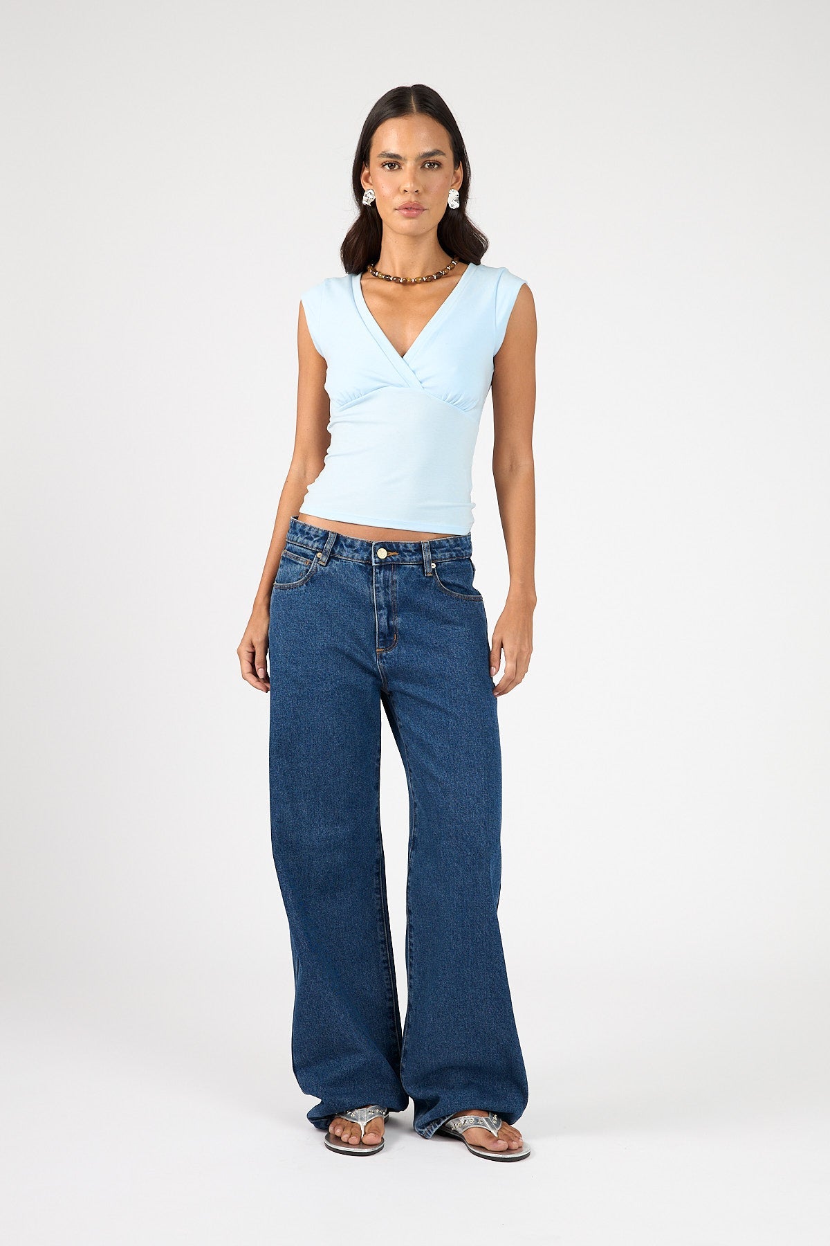 Perfect Stranger Traci-lee V-Neck T-Shirt Blue